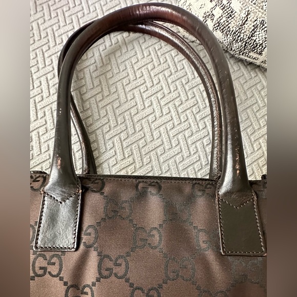 Vintage top handle Gucci bag. I used it to carry office files - Picture 6 of 14